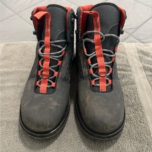 Simms Men’s Tributary felt sole wading boots